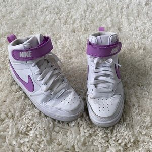 Nike girls sneakers, size 3.5